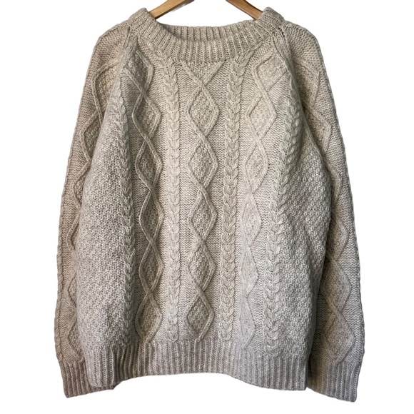 ❤️ SOLD ❤️ Vintage Aran Irish Sweater Fisherman Bainin Cable Hand Knit - Picture 1 of 12
